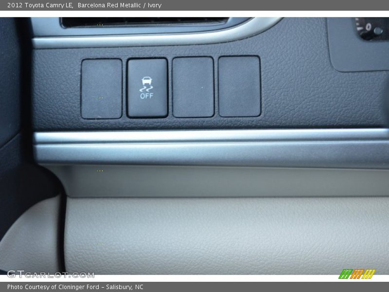 Barcelona Red Metallic / Ivory 2012 Toyota Camry LE