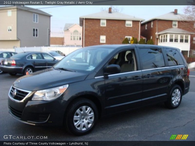 Twilight Gray Metallic / Aero Gray 2012 Volkswagen Routan S