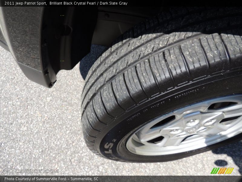 Brilliant Black Crystal Pearl / Dark Slate Gray 2011 Jeep Patriot Sport