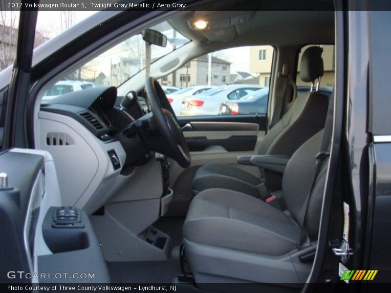 Twilight Gray Metallic / Aero Gray 2012 Volkswagen Routan S