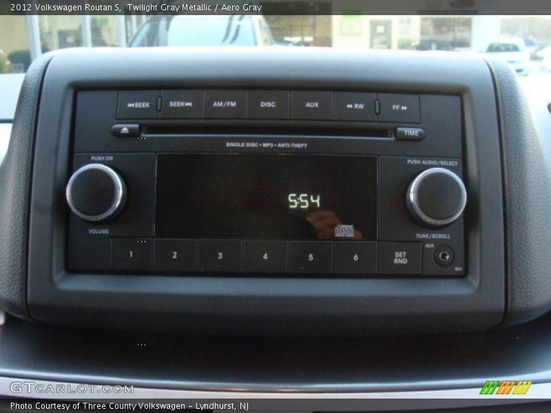 Twilight Gray Metallic / Aero Gray 2012 Volkswagen Routan S