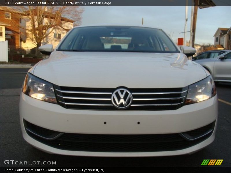 Candy White / Cornsilk Beige 2012 Volkswagen Passat 2.5L SE