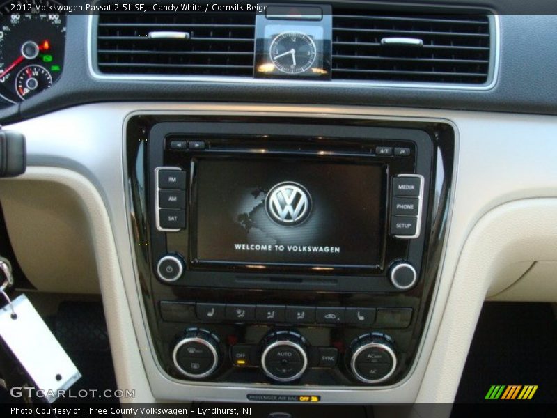Candy White / Cornsilk Beige 2012 Volkswagen Passat 2.5L SE