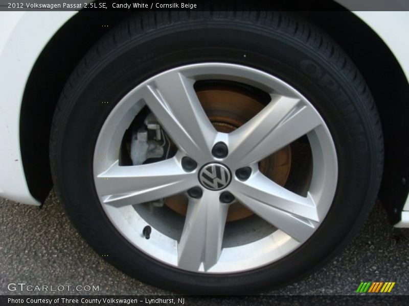 Candy White / Cornsilk Beige 2012 Volkswagen Passat 2.5L SE