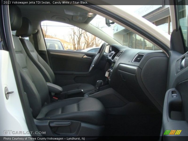 Candy White / Titan Black 2013 Volkswagen Jetta TDI Sedan