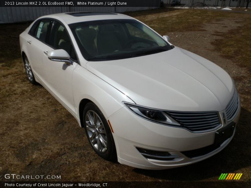 Front 3/4 View of 2013 MKZ 2.0L EcoBoost FWD