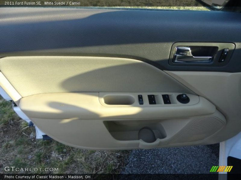 White Suede / Camel 2011 Ford Fusion SE