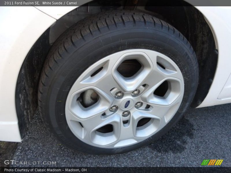 White Suede / Camel 2011 Ford Fusion SE
