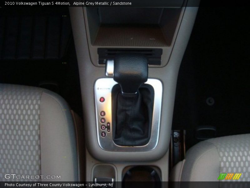 Alpine Grey Metallic / Sandstone 2010 Volkswagen Tiguan S 4Motion