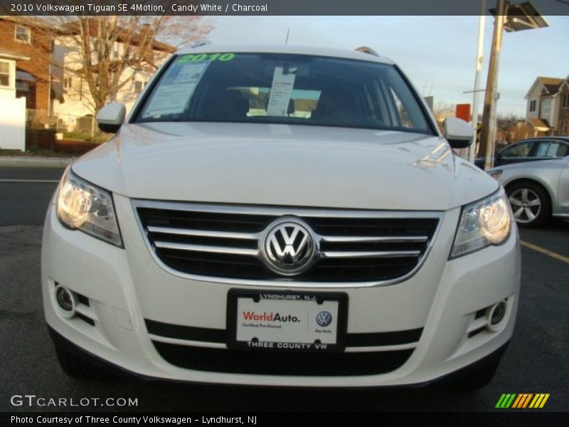 Candy White / Charcoal 2010 Volkswagen Tiguan SE 4Motion