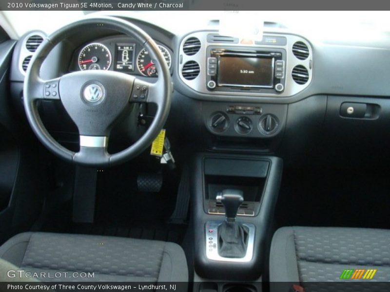 Candy White / Charcoal 2010 Volkswagen Tiguan SE 4Motion