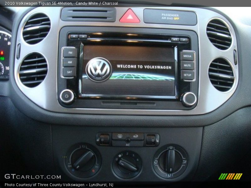 Controls of 2010 Tiguan SE 4Motion