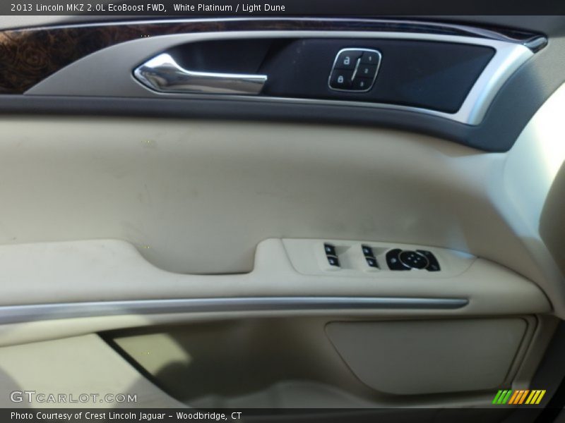 White Platinum / Light Dune 2013 Lincoln MKZ 2.0L EcoBoost FWD