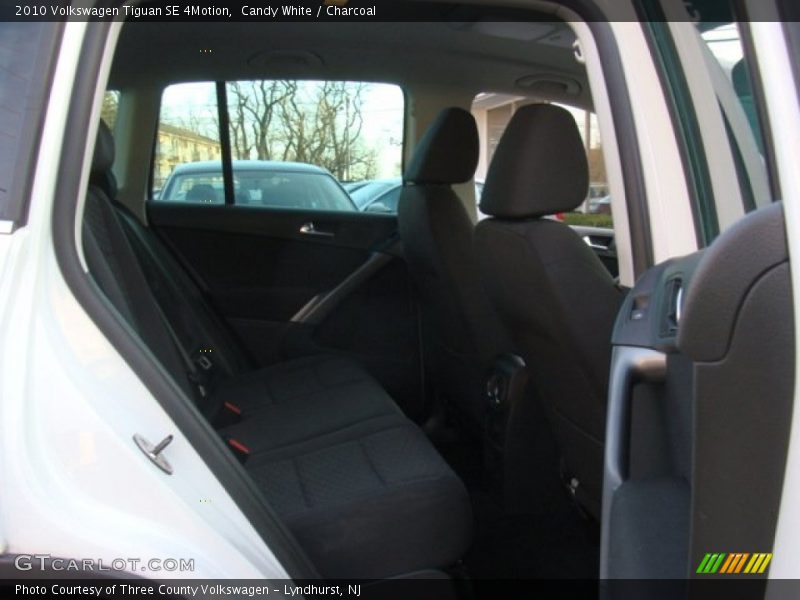 Candy White / Charcoal 2010 Volkswagen Tiguan SE 4Motion