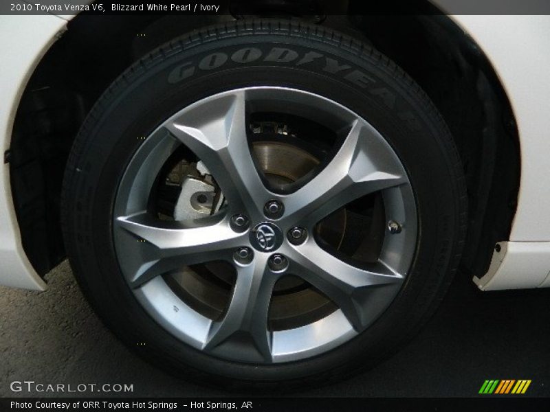 Blizzard White Pearl / Ivory 2010 Toyota Venza V6