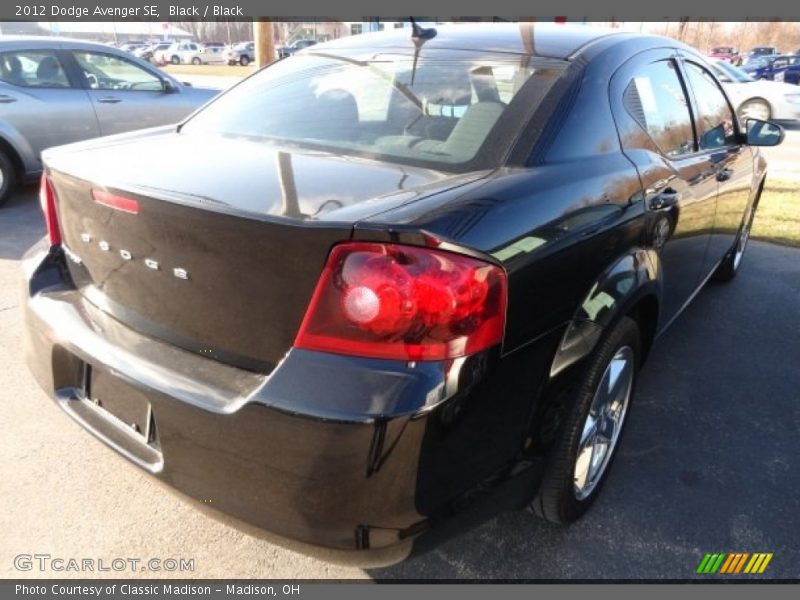 Black / Black 2012 Dodge Avenger SE