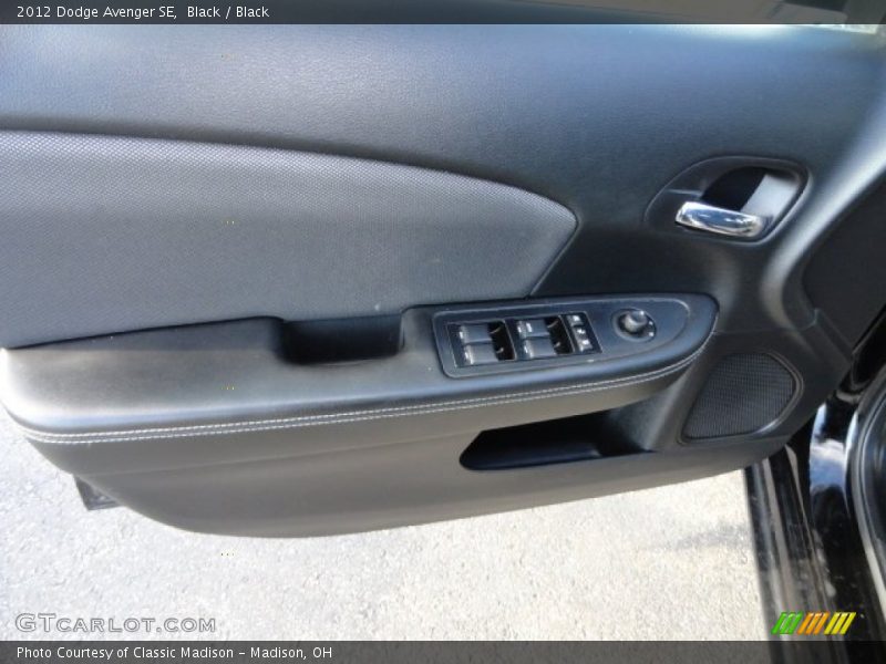 Black / Black 2012 Dodge Avenger SE