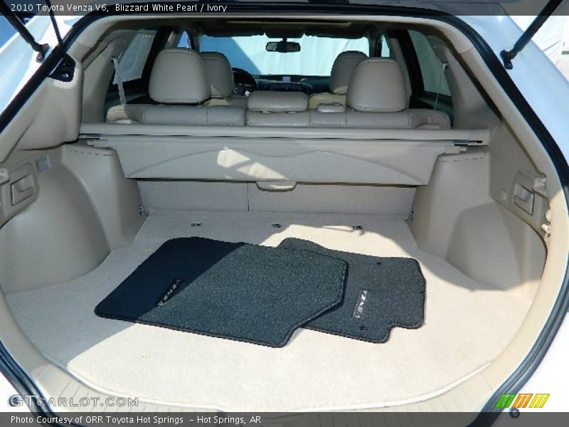 Blizzard White Pearl / Ivory 2010 Toyota Venza V6
