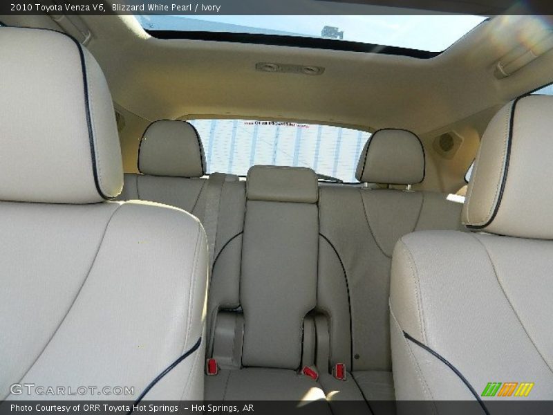 Blizzard White Pearl / Ivory 2010 Toyota Venza V6