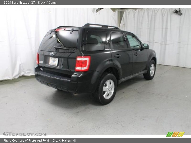 Black / Camel 2009 Ford Escape XLT
