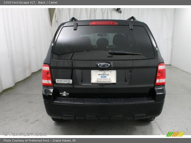 Black / Camel 2009 Ford Escape XLT