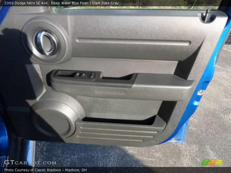 Deep Water Blue Pearl / Dark Slate Gray 2009 Dodge Nitro SE 4x4
