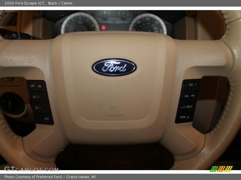 Black / Camel 2009 Ford Escape XLT