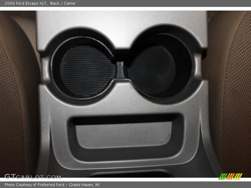 Black / Camel 2009 Ford Escape XLT