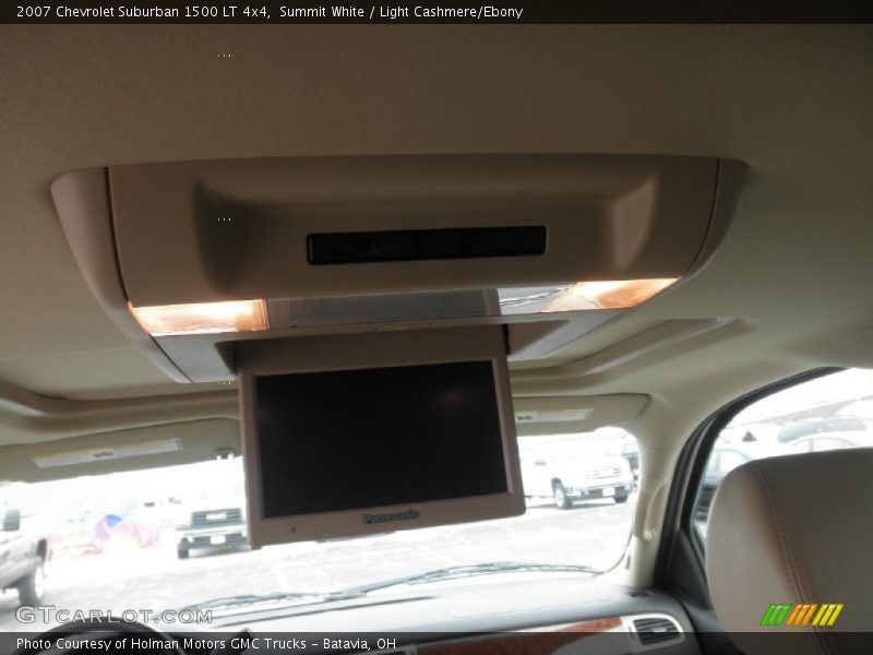 Summit White / Light Cashmere/Ebony 2007 Chevrolet Suburban 1500 LT 4x4