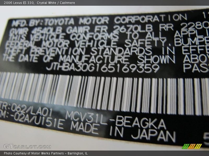 2006 ES 330 Crystal White Color Code 062