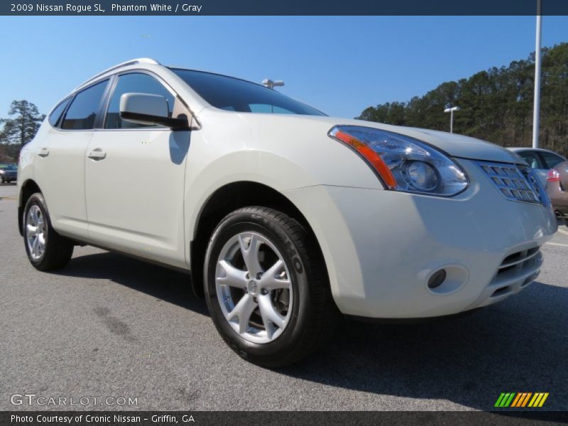 Phantom White / Gray 2009 Nissan Rogue SL