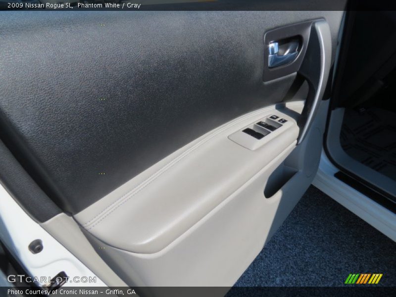 Phantom White / Gray 2009 Nissan Rogue SL