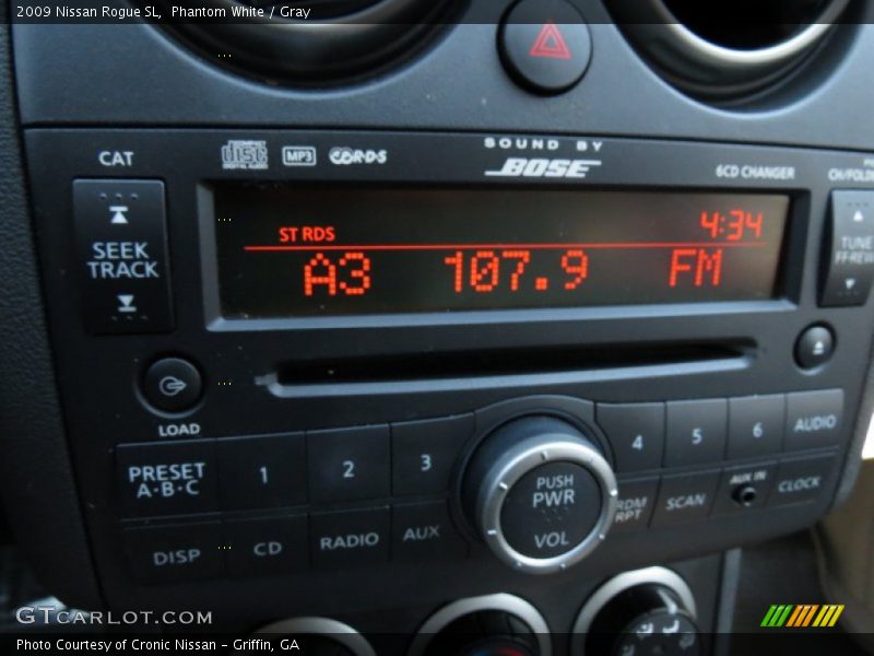 Phantom White / Gray 2009 Nissan Rogue SL