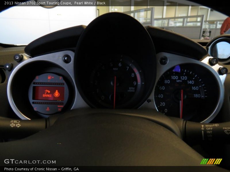 Pearl White / Black 2013 Nissan 370Z Sport Touring Coupe