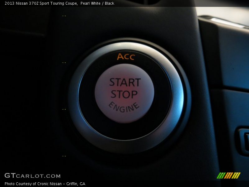 Pearl White / Black 2013 Nissan 370Z Sport Touring Coupe