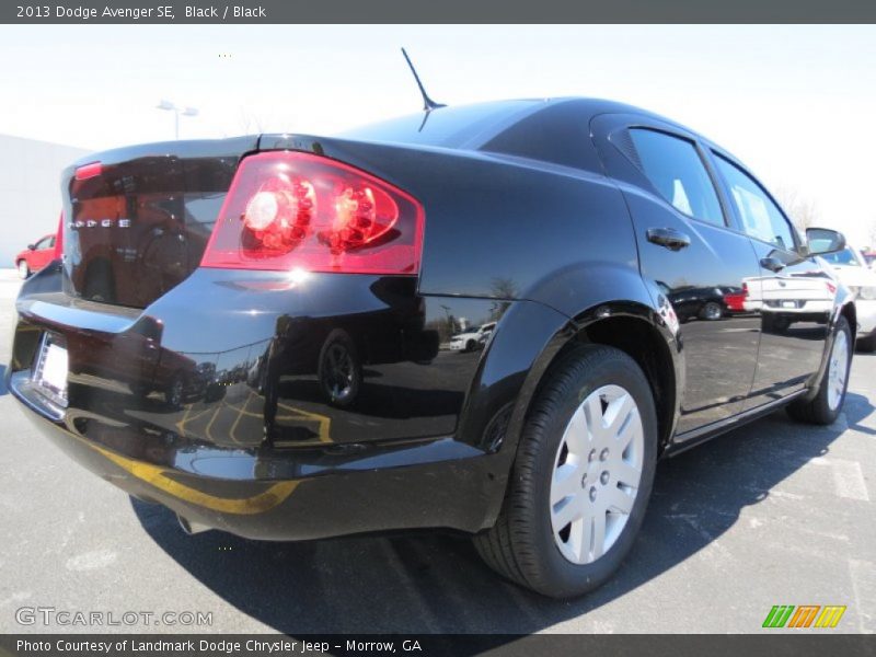 Black / Black 2013 Dodge Avenger SE