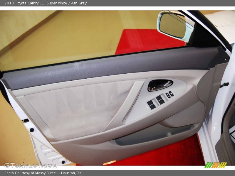 Super White / Ash Gray 2010 Toyota Camry LE