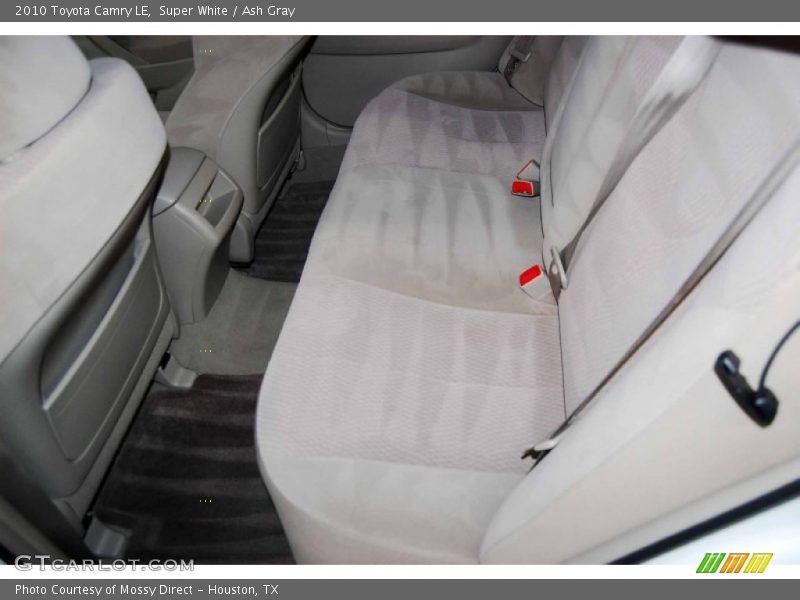 Super White / Ash Gray 2010 Toyota Camry LE