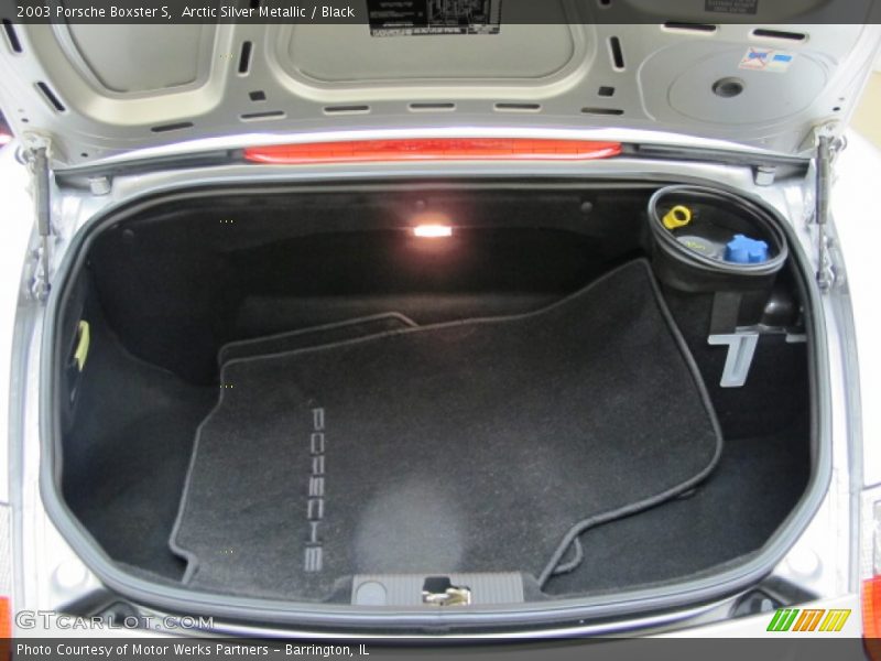  2003 Boxster S Trunk