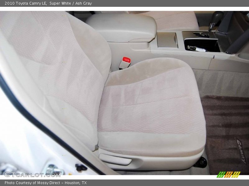 Super White / Ash Gray 2010 Toyota Camry LE