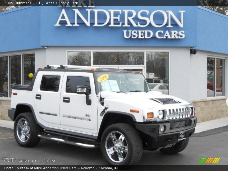 White / Ebony Black 2005 Hummer H2 SUT