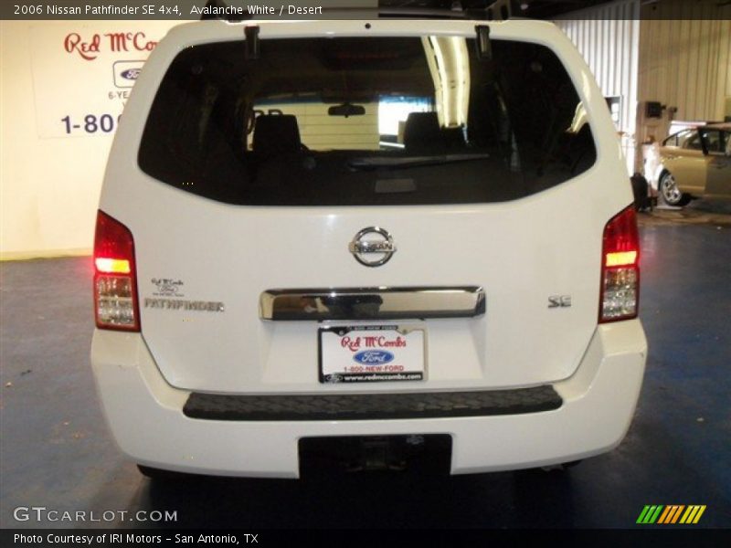 Avalanche White / Desert 2006 Nissan Pathfinder SE 4x4