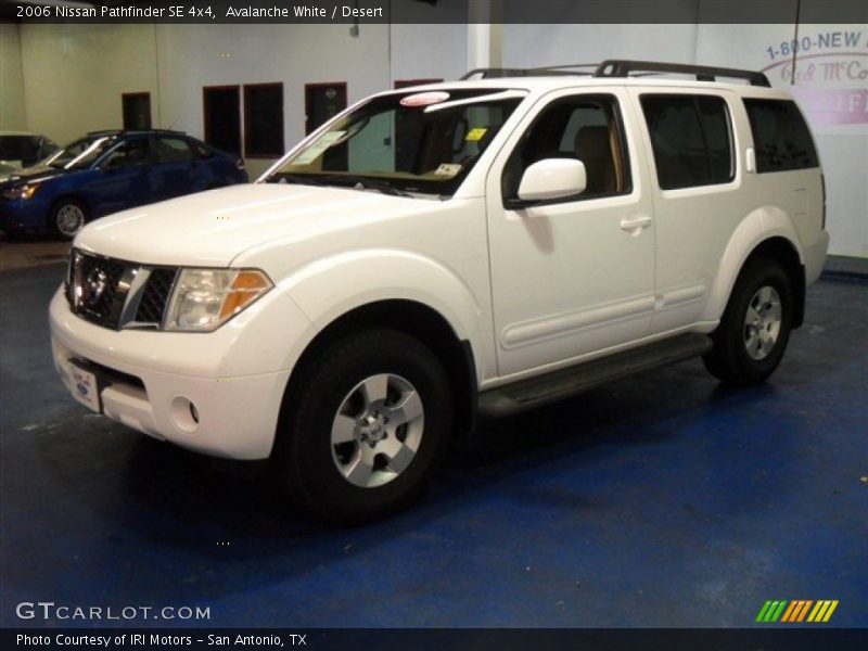 Avalanche White / Desert 2006 Nissan Pathfinder SE 4x4