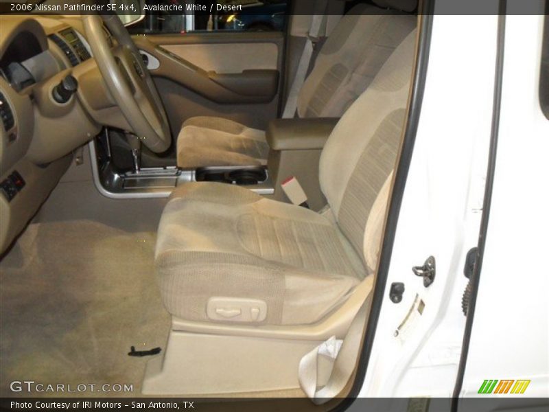 Avalanche White / Desert 2006 Nissan Pathfinder SE 4x4