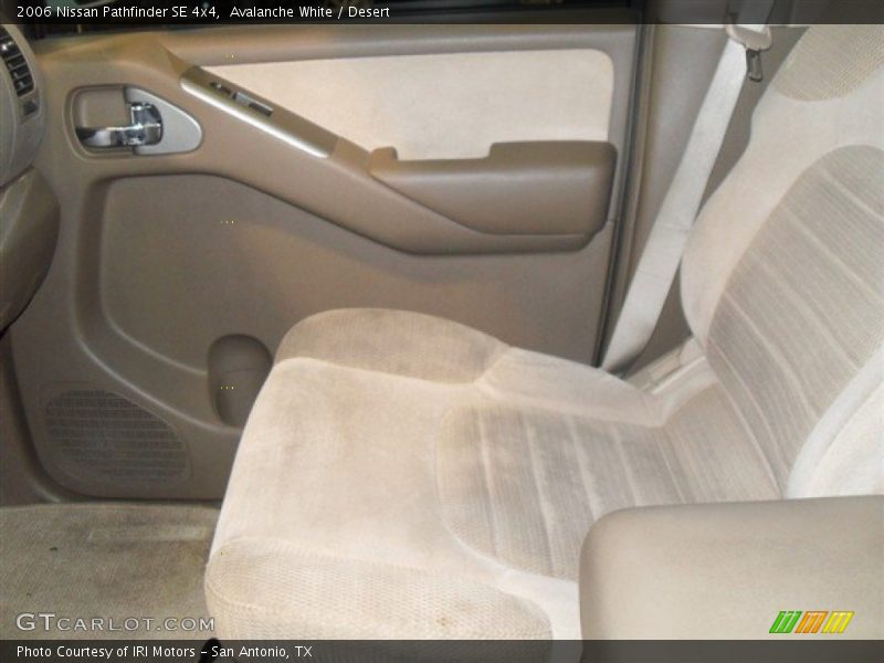 Avalanche White / Desert 2006 Nissan Pathfinder SE 4x4