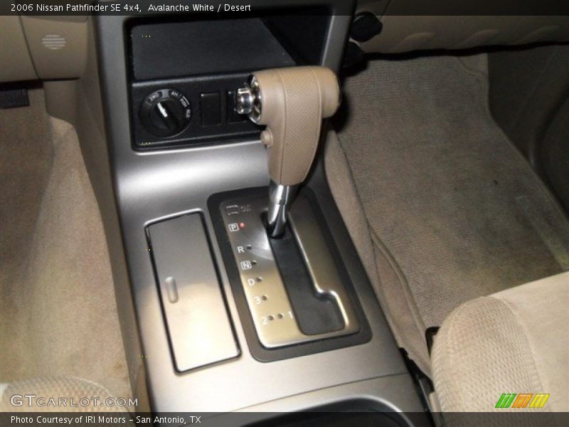 Avalanche White / Desert 2006 Nissan Pathfinder SE 4x4