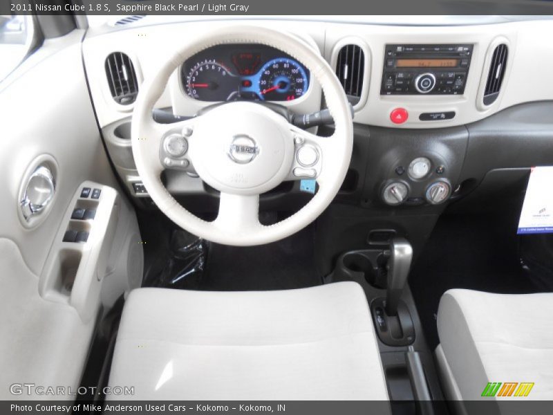 Sapphire Black Pearl / Light Gray 2011 Nissan Cube 1.8 S