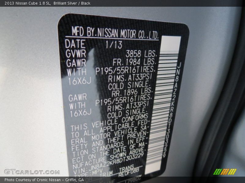 Brilliant Silver / Black 2013 Nissan Cube 1.8 SL