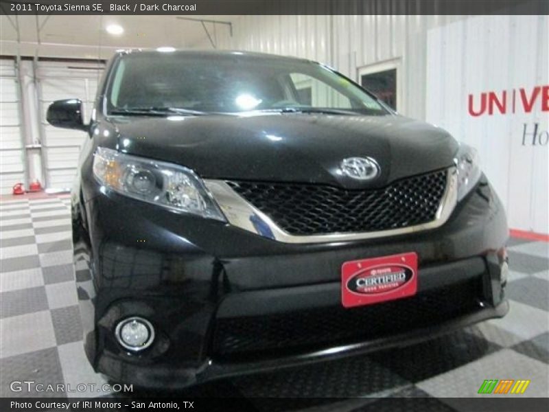 Black / Dark Charcoal 2011 Toyota Sienna SE