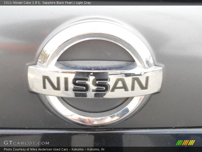 Sapphire Black Pearl / Light Gray 2011 Nissan Cube 1.8 S